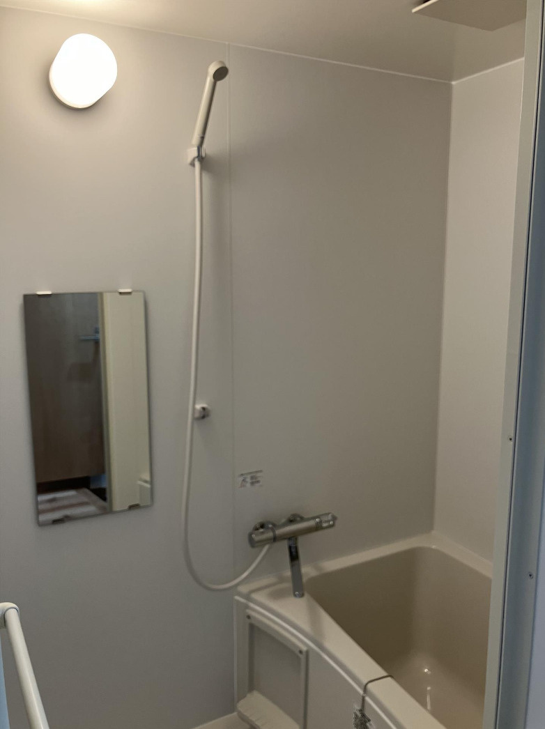 アイビス小絹Ａの浴室