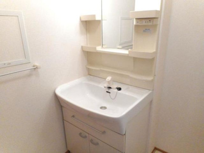 【独立洗面台】 | ルヴェ・デュ・ソレイユ | 洗面所