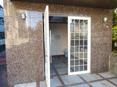 【エントランス】 | エクセレント千里丘