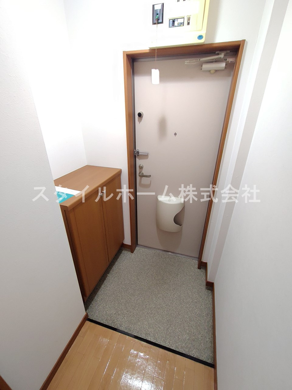 プルミエ．ｉの玄関