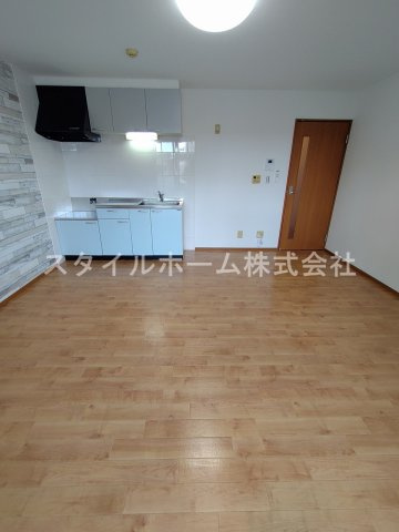 プルミエ．ｉの居間・リビング