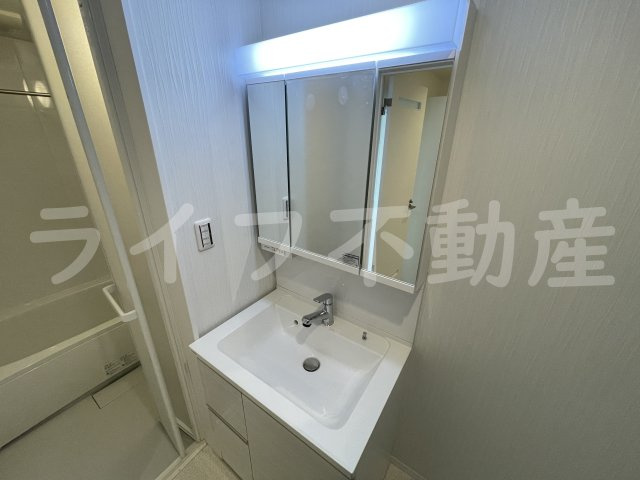 コラッジオ衣摺の独立洗面台|使いやすい独立洗面台です