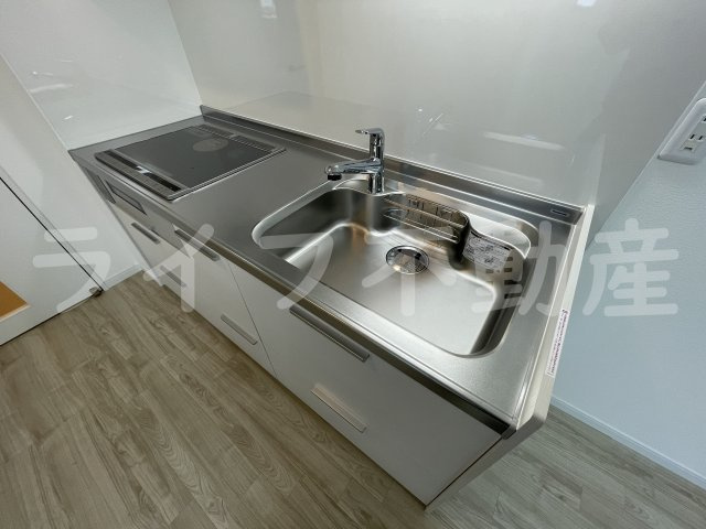 コラッジオ衣摺のキッチン|コンパクトなキッチンで掃除もラクラク