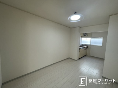 【居間・リビング】 | シャンブルすえの | 同型タイプ