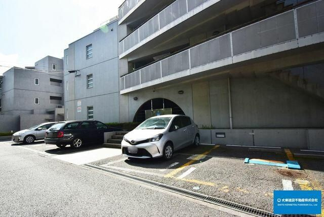 【駐車場】 | コートシルバーストーン
