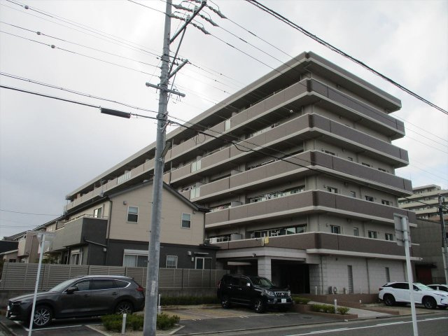 グラン・コート港西
