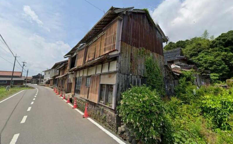 東伯郡琴浦町（浦安駅）　中古住宅の外観