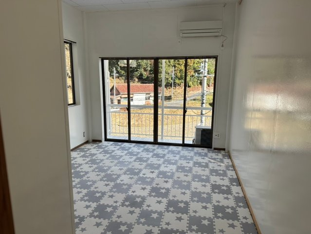 外山町 高橋様貸事務所の内装