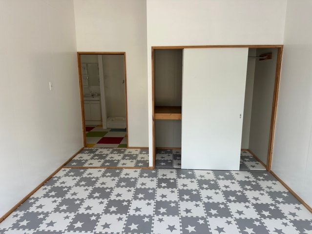 外山町 高橋様貸事務所の内装