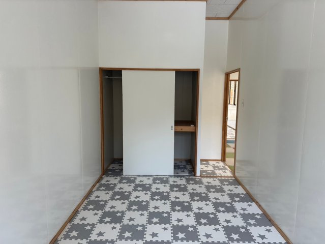 外山町 高橋様貸事務所の内装