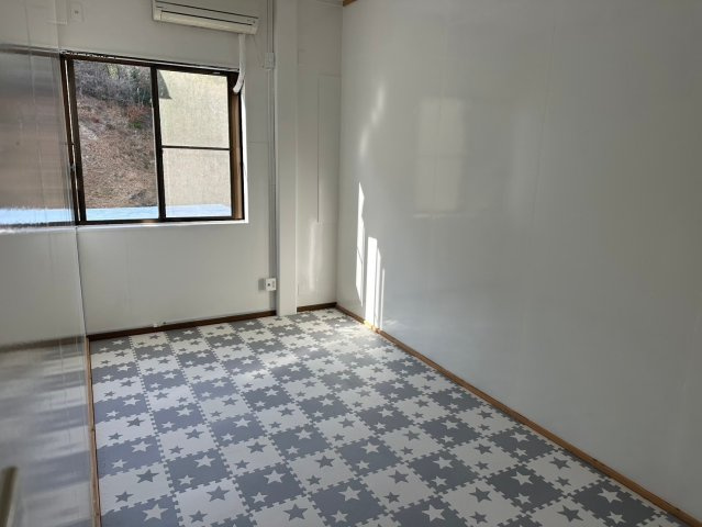 外山町 高橋様貸事務所の内装