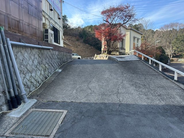 外山町 高橋様貸事務所の周辺