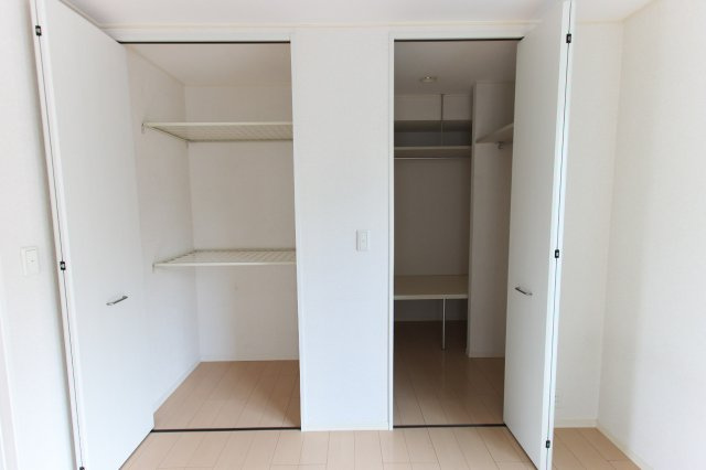 クレッセントハウスＡの収納