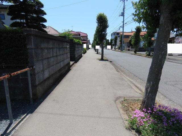 鶴ヶ島市脚折町売地の前面道路含む現地写真