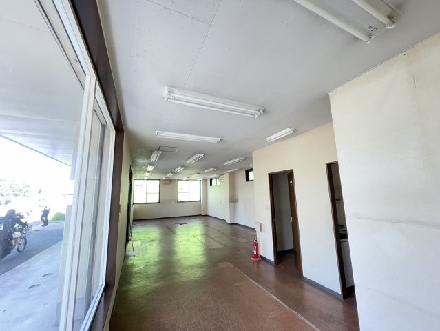 ヒナバシヒルのロビー