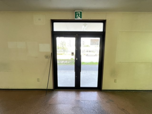 ヒナバシヒルの内装