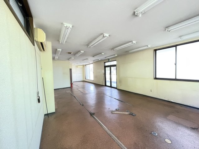 ヒナバシヒルのロビー