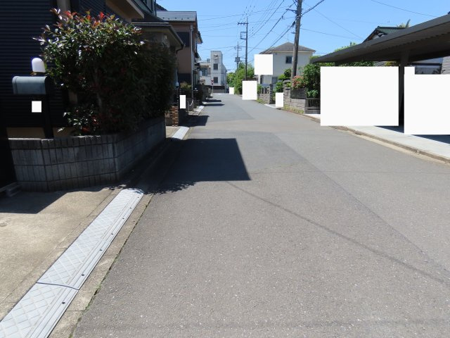 鶴ヶ島市脚折町売地の前面道路含む現地写真
