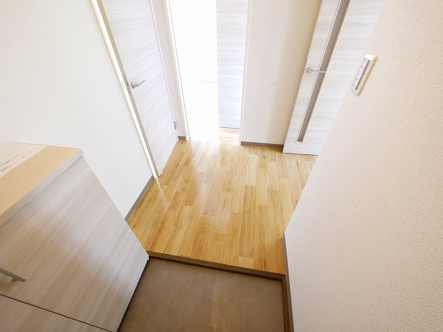 サンハイム　Ａ・Ｂ・Ｃ（杉本町）の玄関|ゆったりとした玄関です