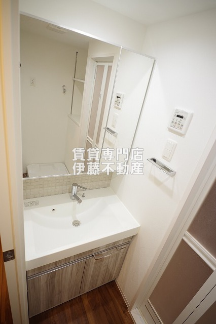 LUORE浄心の洗面所