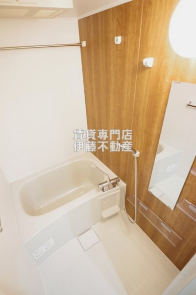 LUORE浄心EASTの浴室