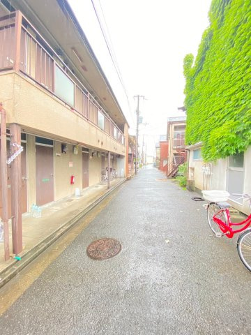 コーポディオの周辺