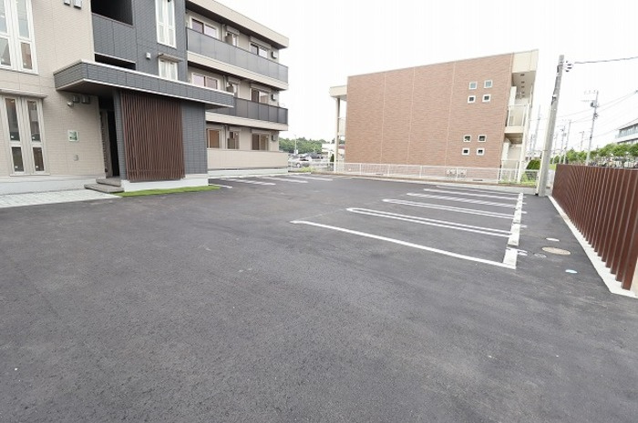 REGALIAの駐車場