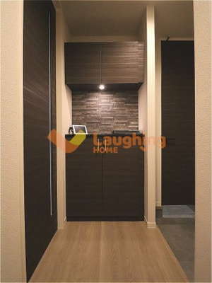 【玄関】 | モンレーヴ本町 | きれいな玄関です