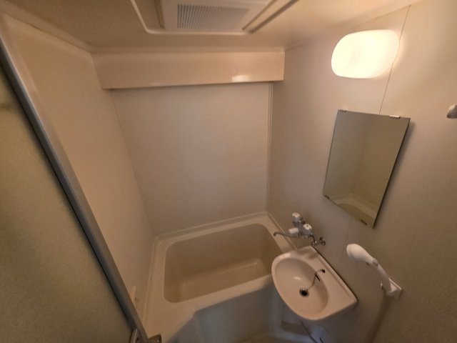 ハイネス成輪の洗面所