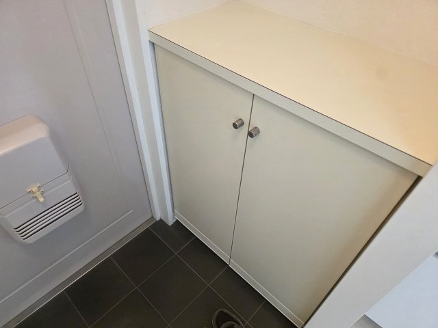 ハイネス成輪の玄関