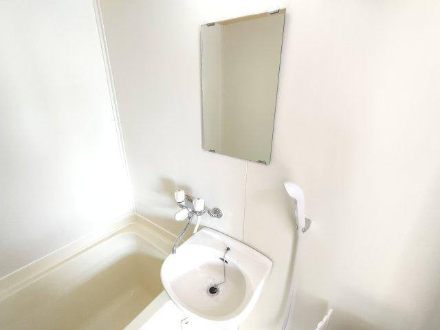 ハイネス成輪の洗面所
