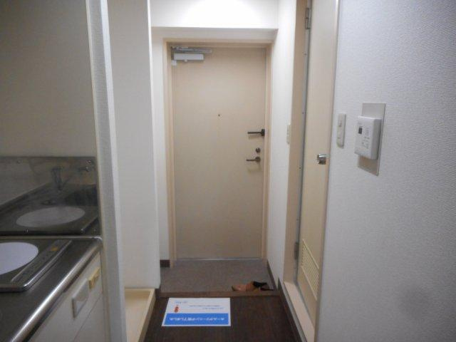 ライオンズマンション西新小岩の玄関