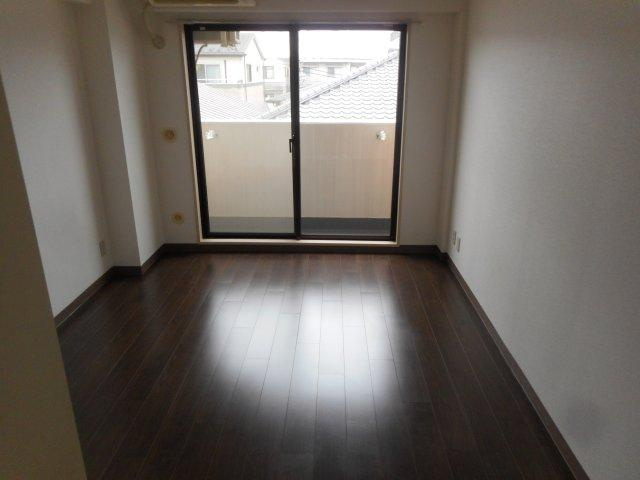 ライオンズマンション西新小岩の居間・リビング