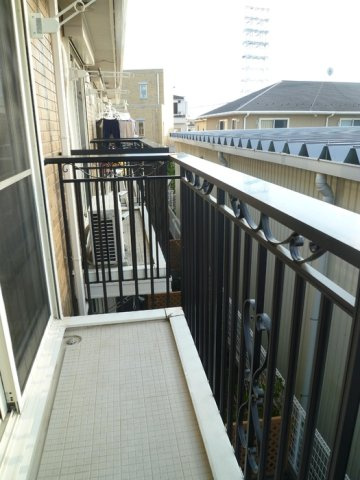 HARRISONS COAT SHIMIZUのバルコニー