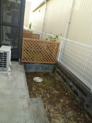 HARRISONS COAT SHIMIZUの庭