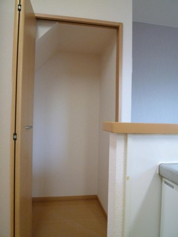 HARRISONS COAT SHIMIZUの内装