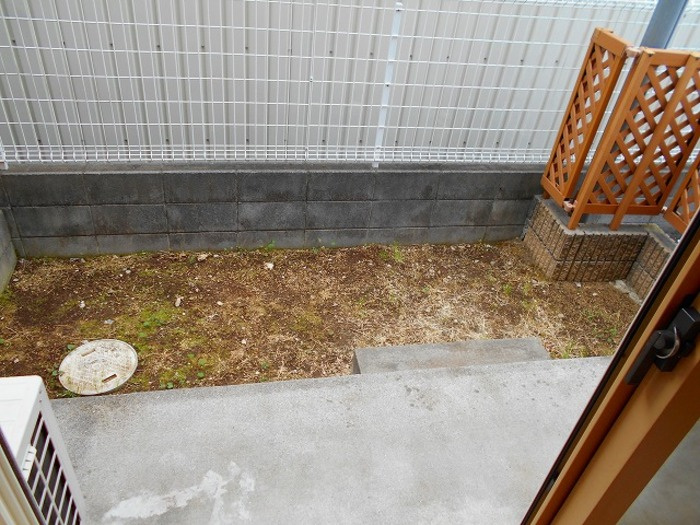 HARRISONS COAT SHIMIZUの庭