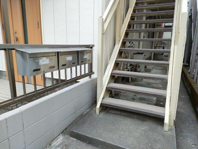 レピュートいりふねのエントランス