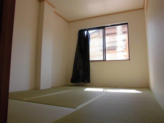 レインボーハウスの和室