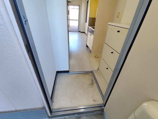 キャッスルアメニティの玄関