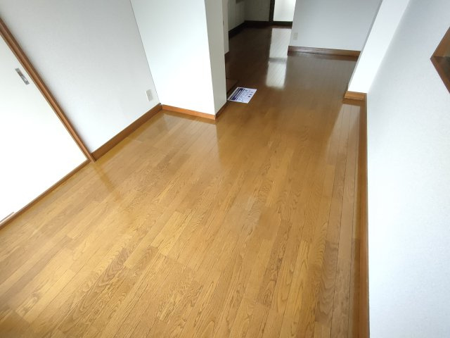 江戸川区松島４丁目の賃貸マンションの洋室