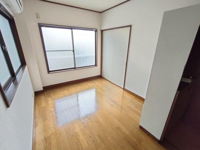 江戸川区松島４丁目の賃貸マンションの居間・リビング