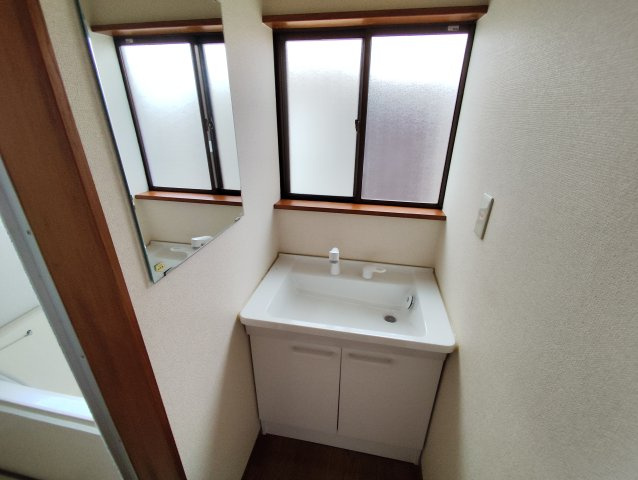 しゅんせいハイツⅡの独立洗面台