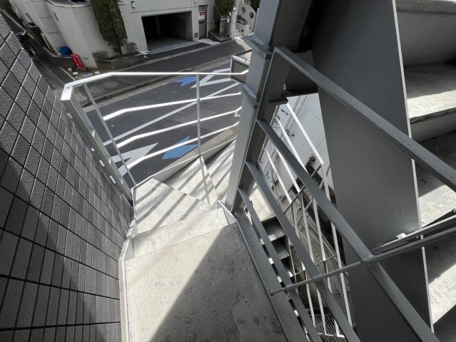 江戸川区松島３丁目の賃貸マンションのバルコニー