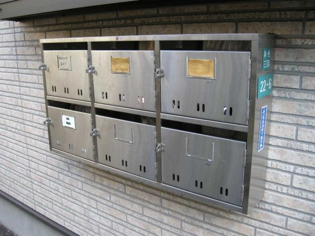 ドリームマツイ１号館のエントランス