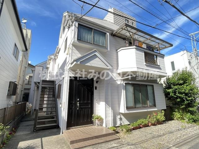 ハイツリステルの外観