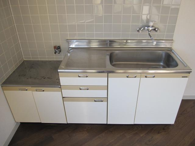 日成ビルのキッチン