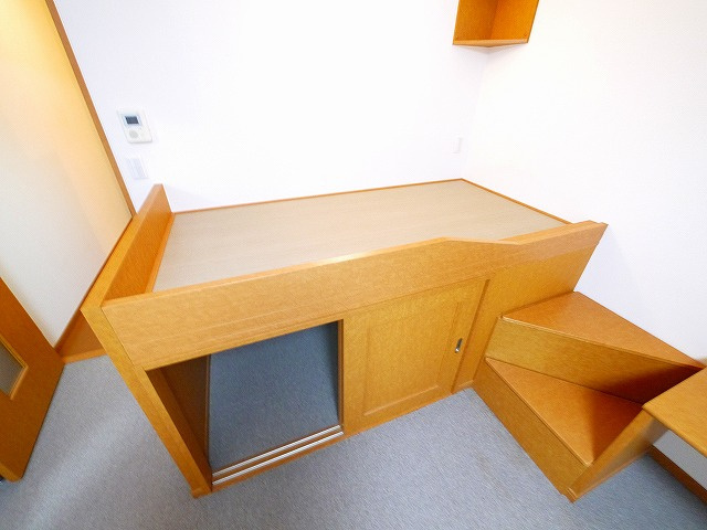 レオパレスバンビーノの設備|ベッドも完備