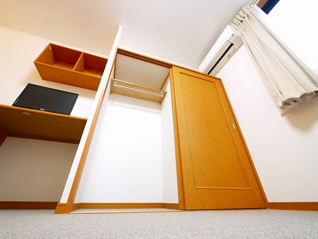 レオパレスバンビーノの収納|収納豊富です