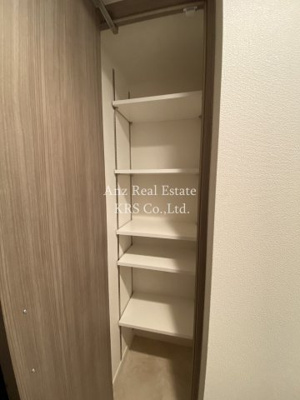 【設備】 | メインステージ京町堀 | 玄関にはもう一つの収納が！